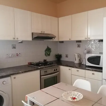 Victoria Holiday Apartment *
