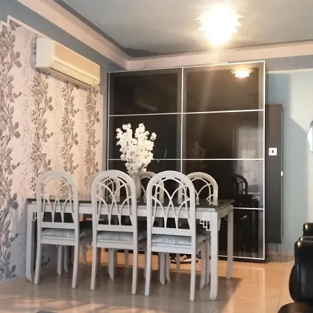 Victoria Holiday Apartment Paphos